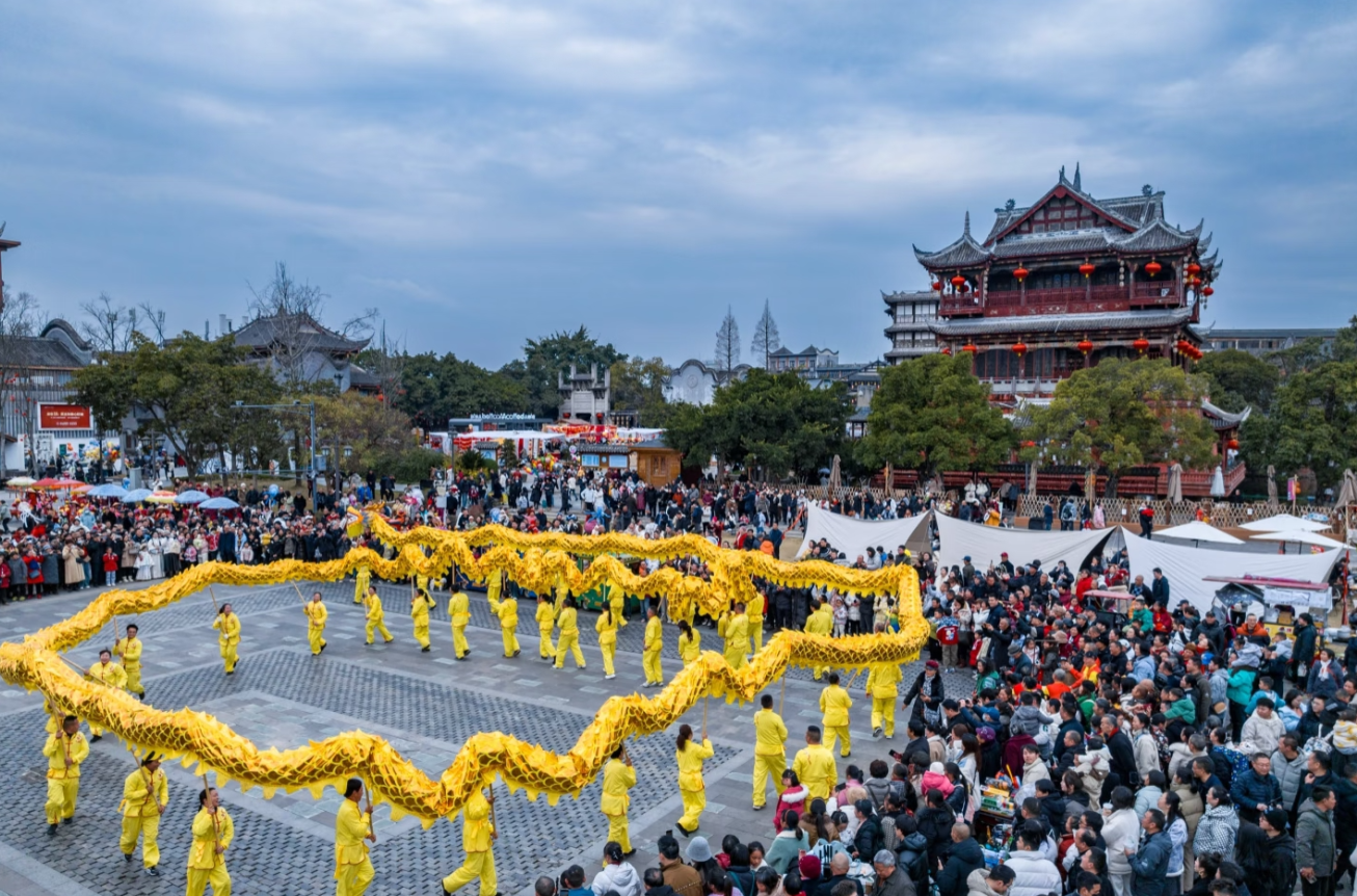 洛带古镇新春集市